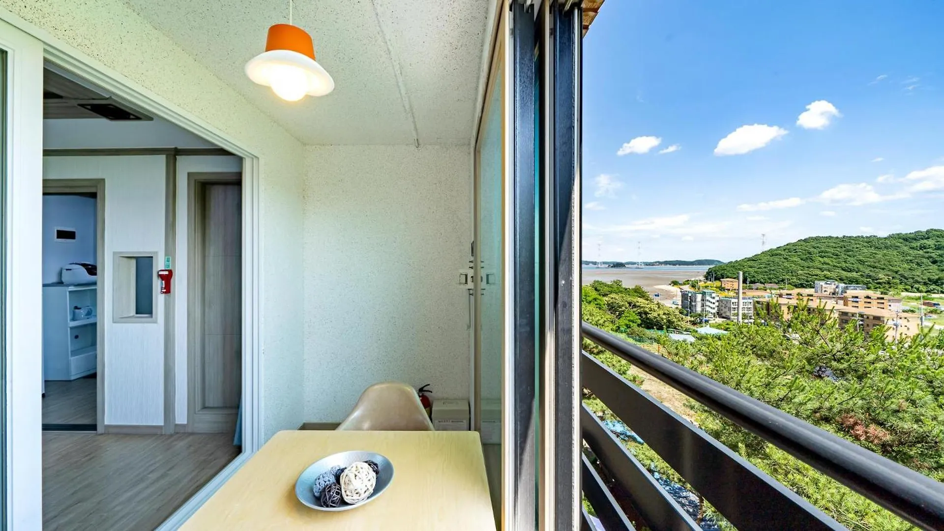 Yeongheungdo J Pension Incheon Rumah liburan
