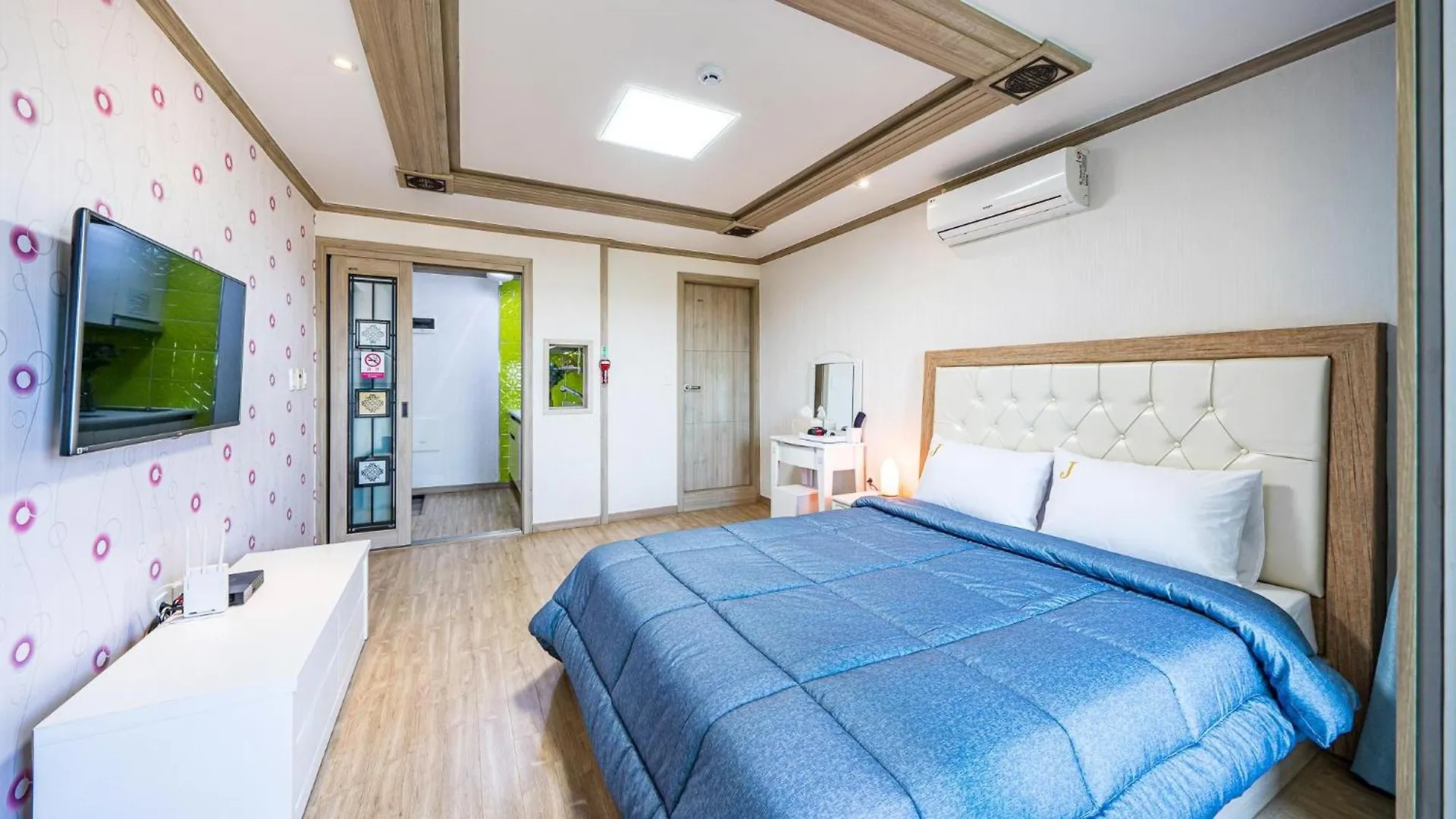 Yeongheungdo J Pension Incheon 0*,  Korsel