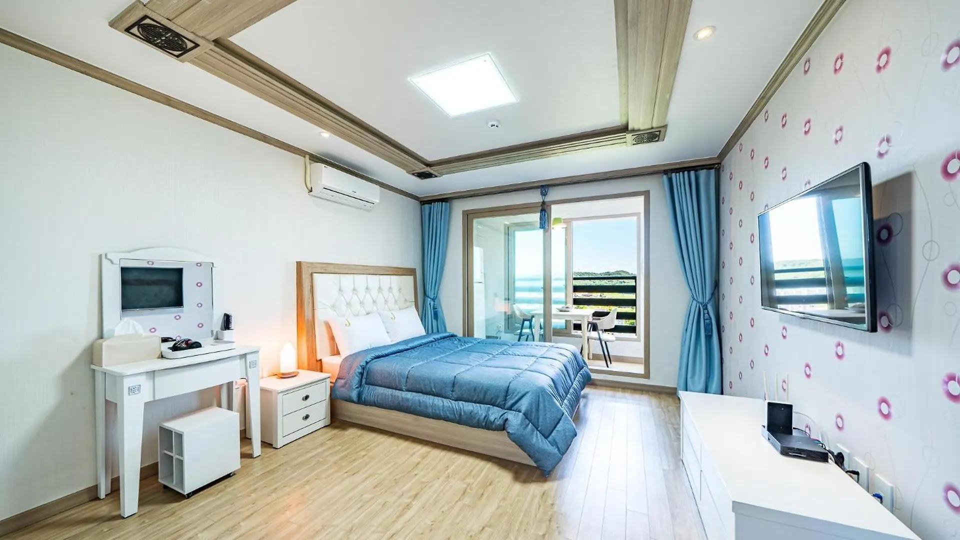Yeongheungdo J Pension Incheon 0*,  Korsel