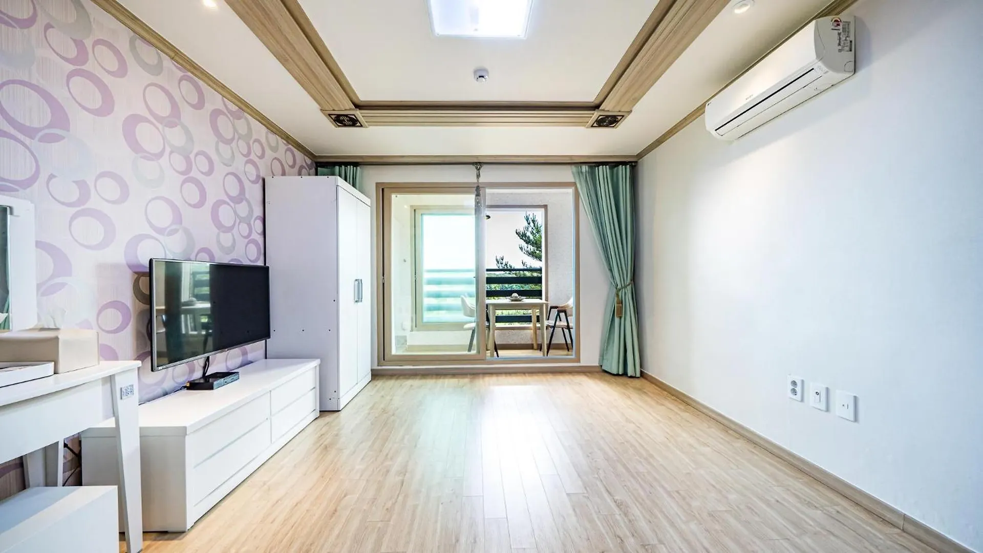 Yeongheungdo J Pension Incheon