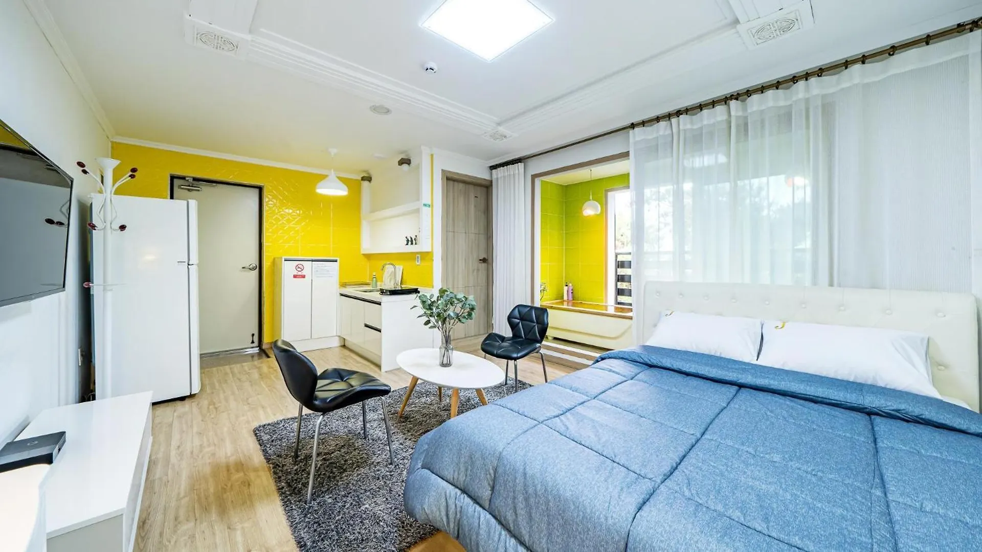 Yeongheungdo J Pension Incheon 0*,
