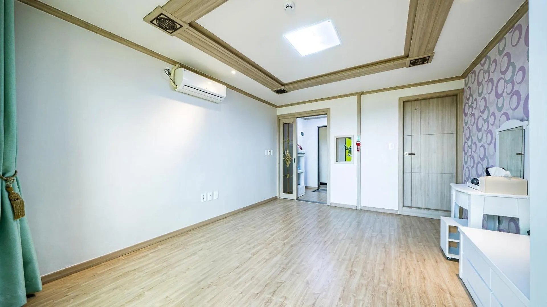 Yeongheungdo J Pension Incheon Rumah liburan