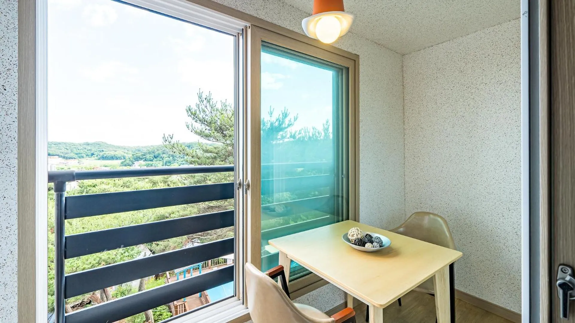 Yeongheungdo J Pension Incheon 0*,  Korsel