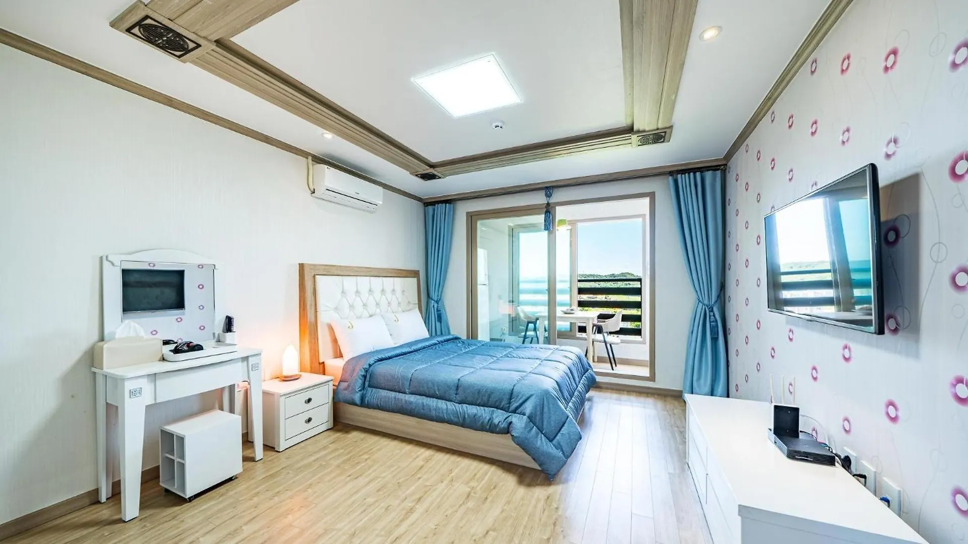 Yeongheungdo J Pension Incheon 0*,  Korsel